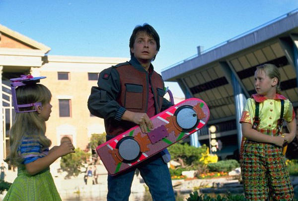Michael J. Fox como Marty McFly